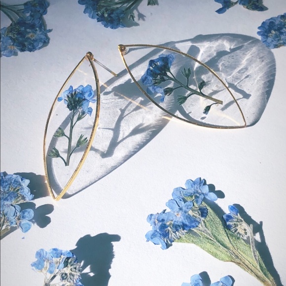 Forget-me-not STUDS - Picture 4 of 5